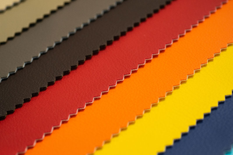 esempi-di-pelle-colorata-per-produrre-divise-da-lavoro